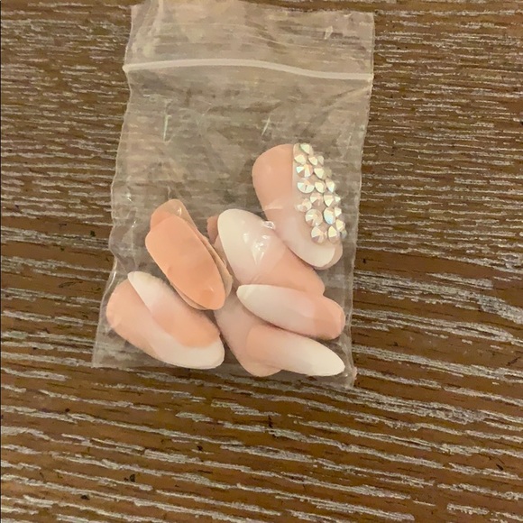 Sephora Static Nails - Picture 3 of 6